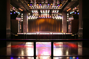 横浜 BAY HALL